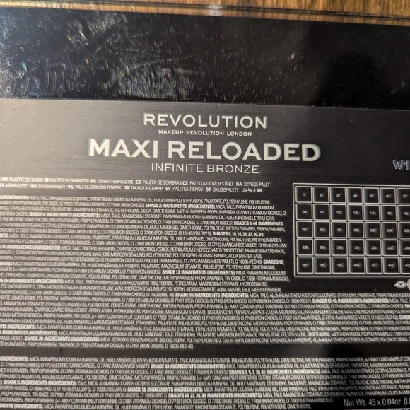 NIP Revolution Maxi Reloaded Eyeshadow Palette - Multi-Color - Picture 3 of 3